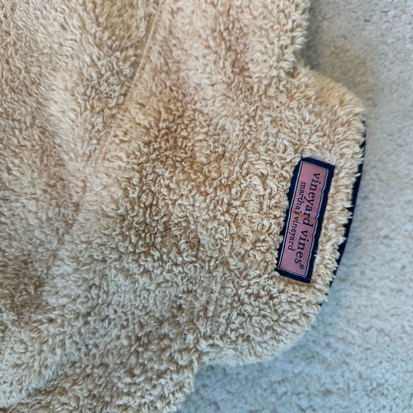 Vineyard Vines Cream and Navy Sherpa Pullover - Picture 7 of 7